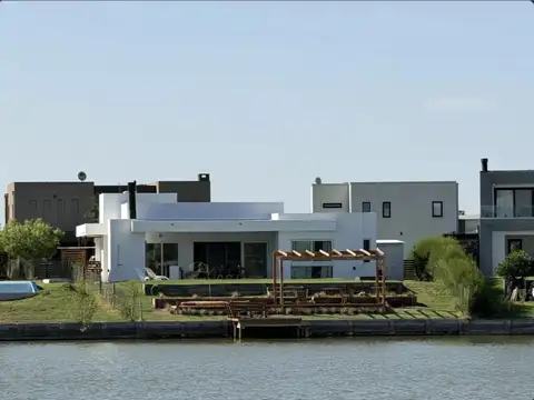 Venta casa San Sebastian - Cuan Propiedades