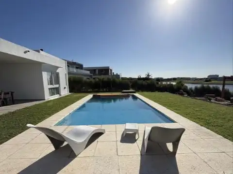 Venta Casa San Sebastian - Cuan Propiedades