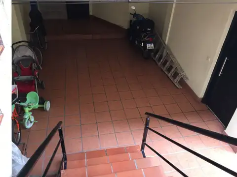 Diag Pavon 4200, Piso 1