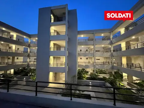 Departamento en Zug Caamaño - planta baja con jardin - tres ambientes - en venta