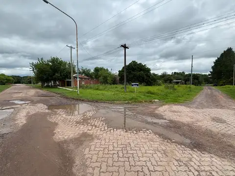 Av Centenario y Jilguero