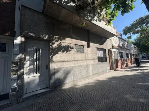 VENTA PH 3 AMBIENTES CON ESCRITORIO EN PARQUE CHAS