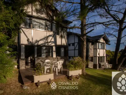 Casa en Alquiler Temporal con 1 cochera