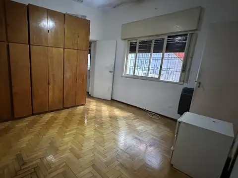 Depto Tipo Casa en Venta 60 años
