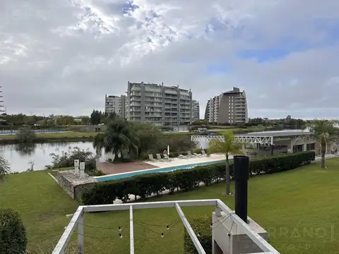 Venta departamento monoambiente con vista al lago y pileta en Portezuelo Nordelta