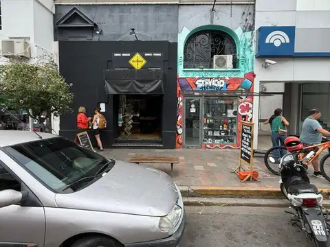 CASA EN VENTA EN PERGAMINO A REFACCIONAR