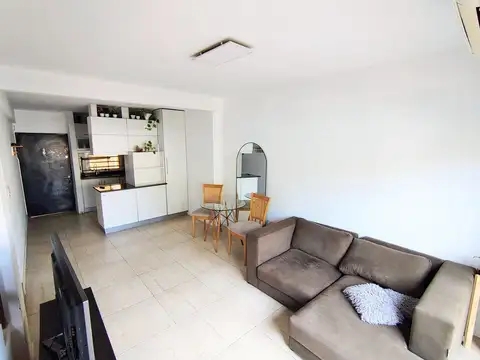 Depto Tipo Casa 3 ambientes con 2 baños