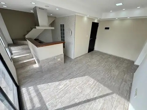 Venta Depto. 2Amb c/balcón y terraza