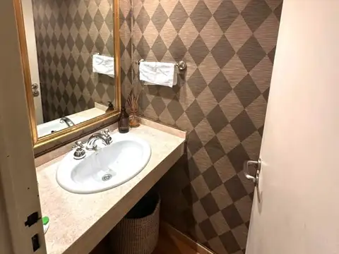 Departamento en Alquiler 42 años