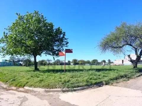 ESTACION DEL CARMEN Lote Central 2170m2