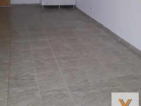 Casa 2 ambientes con 1 baño