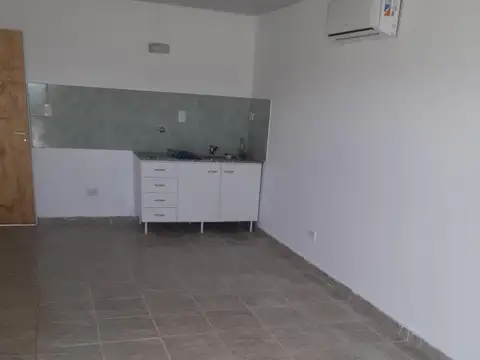 Casa 2 ambientes con 1 baño