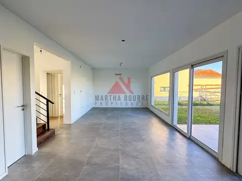 Casa en Venta con 1 cochera