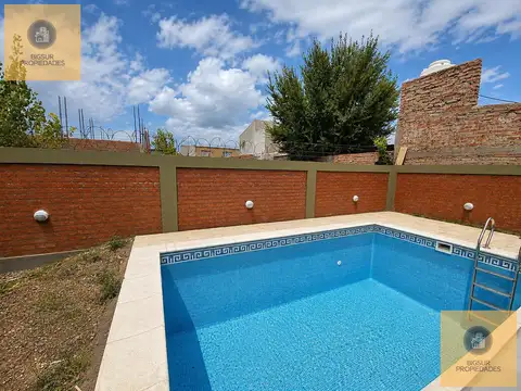Casa en Venta en General Fernandez Oro, USD 175.000