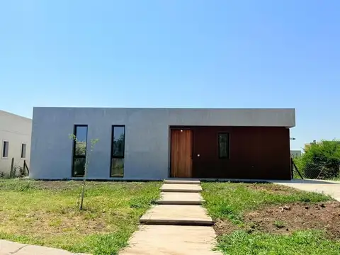 Almirante Guillermo Brown 100