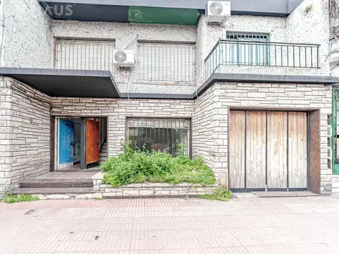 Depto Tipo Casa en Venta con 1 cocheras