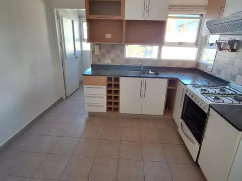 Departamento 3 ambientes con 2 baños