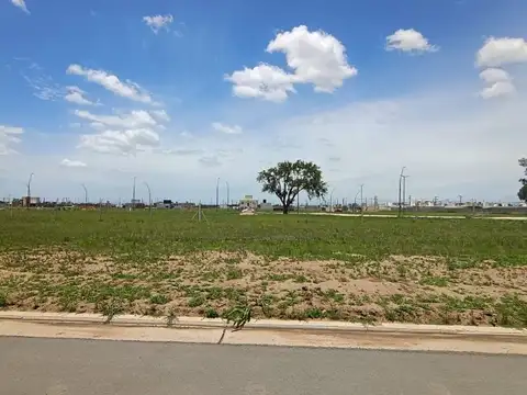 LOTE PAMPAS DE MANANTIALES