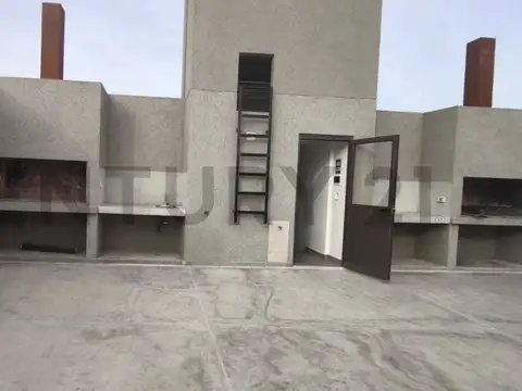 JUAN LARREA 1500, Piso 2