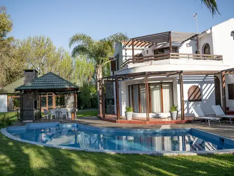 Casa en Venta de 5 dormitorios
