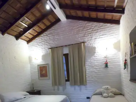 Casa en Venta con 16 cocheras