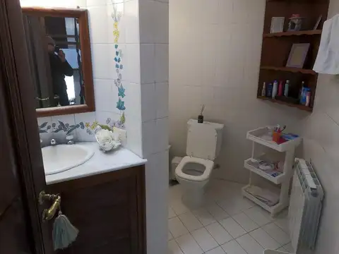 Casa 10 ambientes con 6 baños