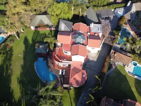 Casa en Venta en La Horqueta, USD 2.500.000