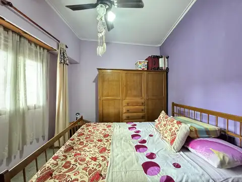 Casa 5 ambientes con 1 baño