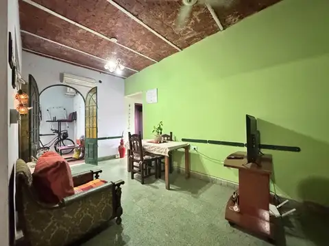 Casa 5 ambientes con 1 baño