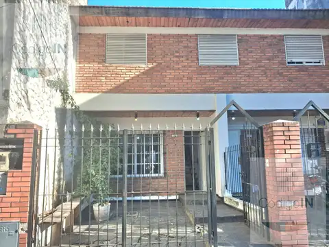 Oportunidad única en la Zona Residencial de Flores