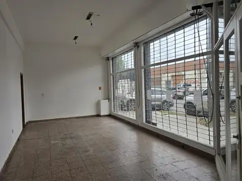Alquiler Comercial en wsquina. Magallanes esq Bermejo