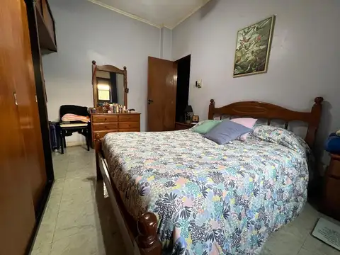 Casa en  venta dos dormitorios barrio Cura con patio y parrilla