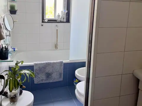 Hermoso departamento 3 ambientes c/ dependencia