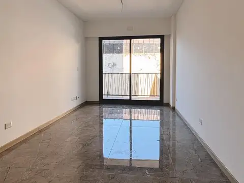 Departamento en alquiler con cochera