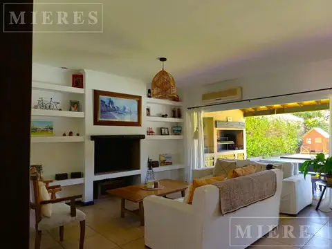 Casa en Venta en El Atardecer, USD 495.000