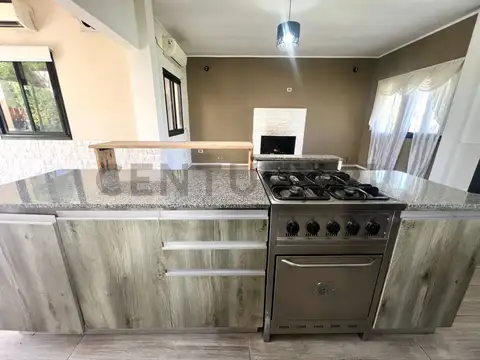 Casa 4 ambientes con 1 baño