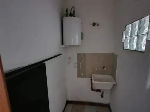 VENDO PH 2 AMB AL FRENTE EN CIUDADELA
