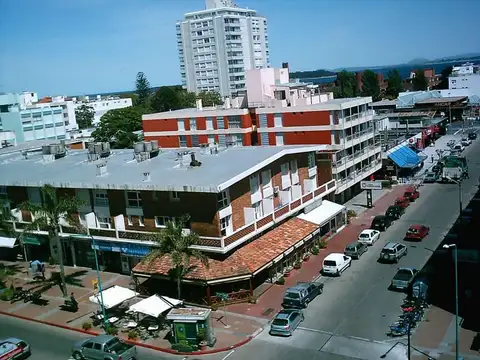Departamento en Alquiler 40 años
