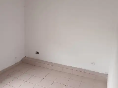 DEPTO PH de 3 ambientes en 1er piso por escalera