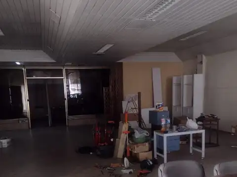 Local en Venta en San Miguel, USD 1.400.000