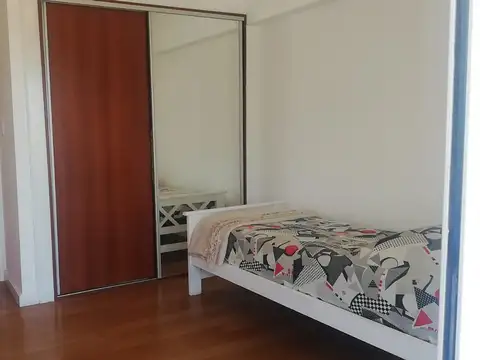 SEMIPISO PARA 6 PERSONAS C/COCHERA, MACROCENTRO