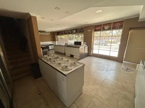 Local en Venta 50 años