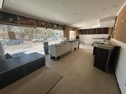 Local en Venta en Villa Adelina, USD 156.800