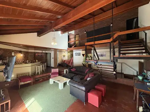 Casa en Venta con 1 cochera