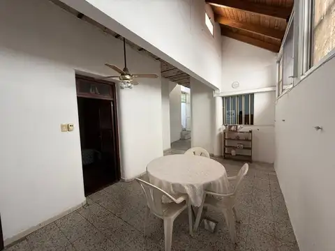 Depto Tipo Casa en Venta de 5 ambientes