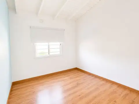 Depto Tipo Casa 4 ambientes con 1 baño