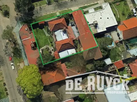 Casa 6 ambientes con 3 baños