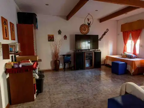 Casa en Venta en San Nicolas De Los Arroyos, USD 220.000