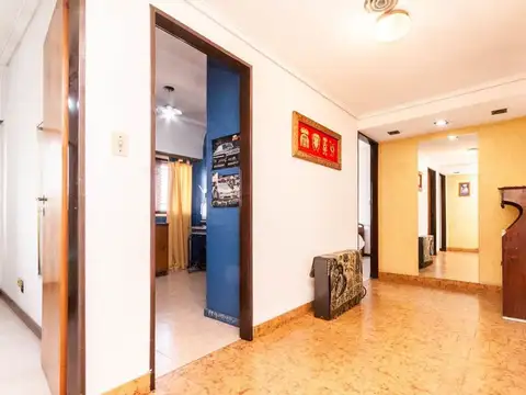 Casa en Venta en Valentin Alsina, USD 210.000