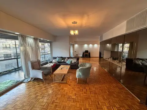 Departamento en Alquiler de 5 ambientes